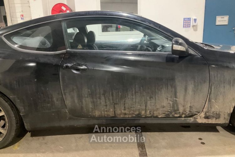 Hyundai Genesis Coupé 3.8 V6 303 CV EXECUTIVE BVA6 / 62 572KM / 2E MAIN / SUIVI FULL / GTIE 12 MOIS - <small></small> 20.990 € <small>TTC</small> - #10