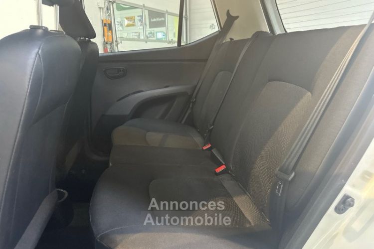 Hyundai i10 1.1 BASE - <small></small> 5.990 € <small>TTC</small> - #15