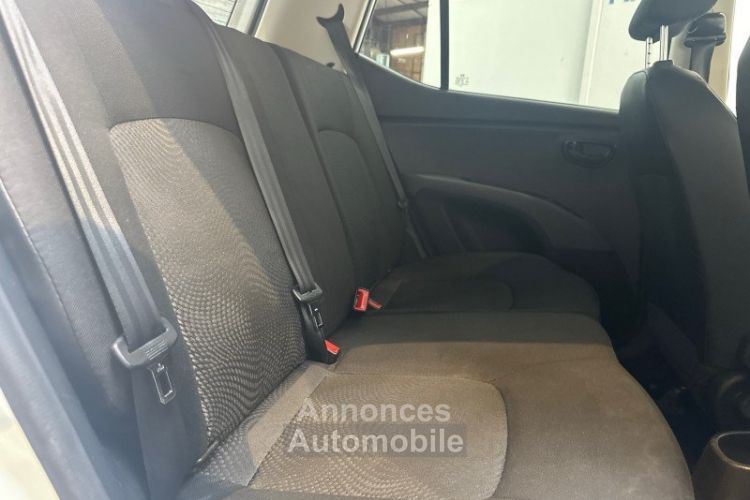 Hyundai i10 1.1 BASE - <small></small> 5.990 € <small>TTC</small> - #17