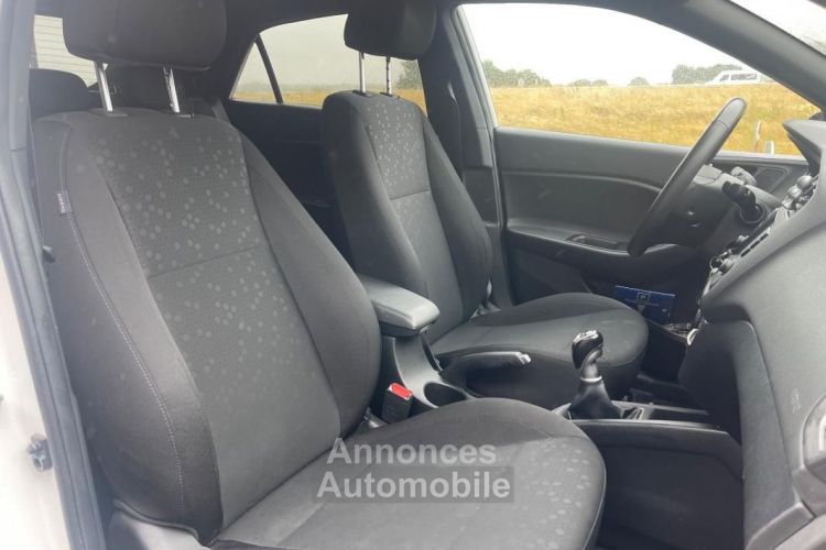 Hyundai i20 1.0 T-GDI 100 CH ACTIVE BLACK RIDE - <small></small> 12.490 € <small>TTC</small> - #17