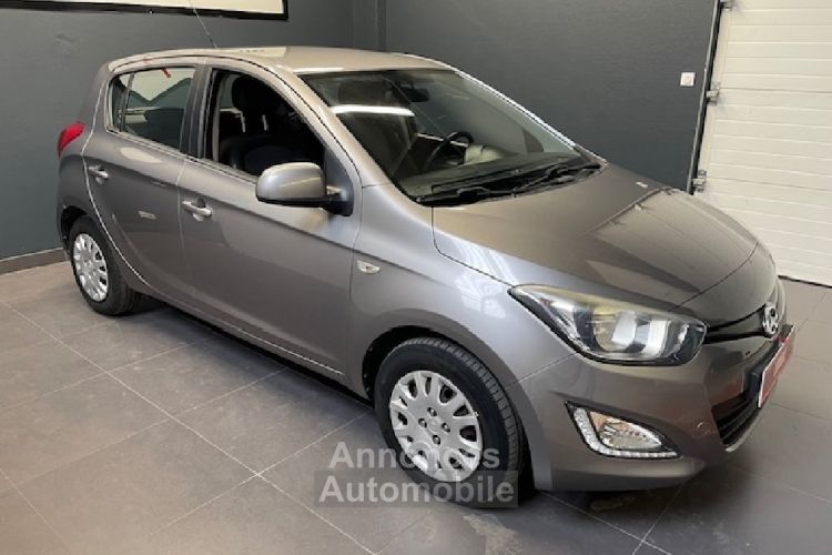 Hyundai i20 1.1 CRDi 75 CV 09/2013 - <small></small> 7.800 € <small>TTC</small> - #3