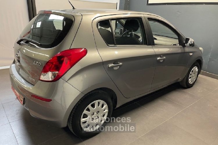 Hyundai i20 1.1 CRDi 75 CV 09/2013 - <small></small> 7.800 € <small>TTC</small> - #5