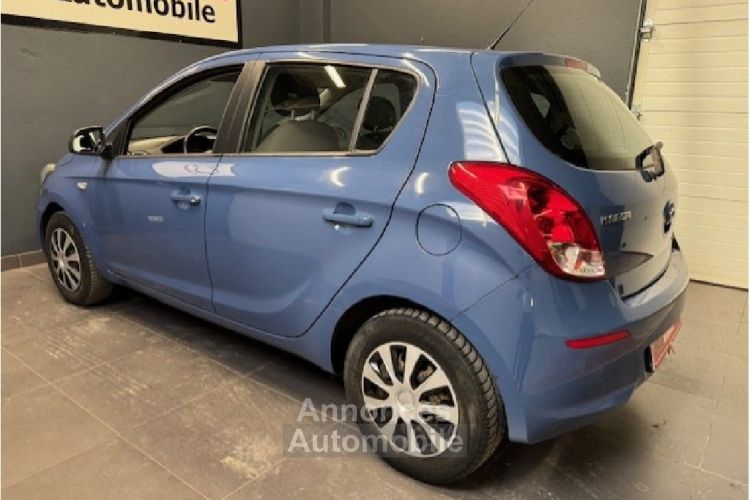 Hyundai i20 1.1 CRDi 75 CV Initia 1ère main - <small></small> 7.900 € <small>TTC</small> - #14