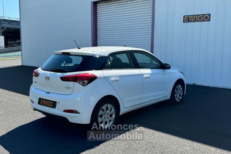 Hyundai i20 1.2 75 EDITION CLIM - <small></small> 9.970 € <small>TTC</small> - #4