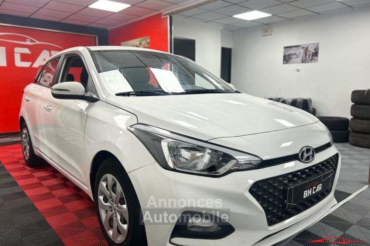 Hyundai i20 1.2 75 Initia - <small></small> 13.990 € <small>TTC</small> - #3