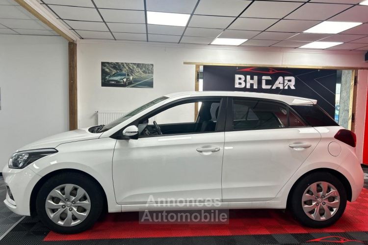 Hyundai i20 1.2 75 Initia - <small></small> 13.990 € <small>TTC</small> - #4