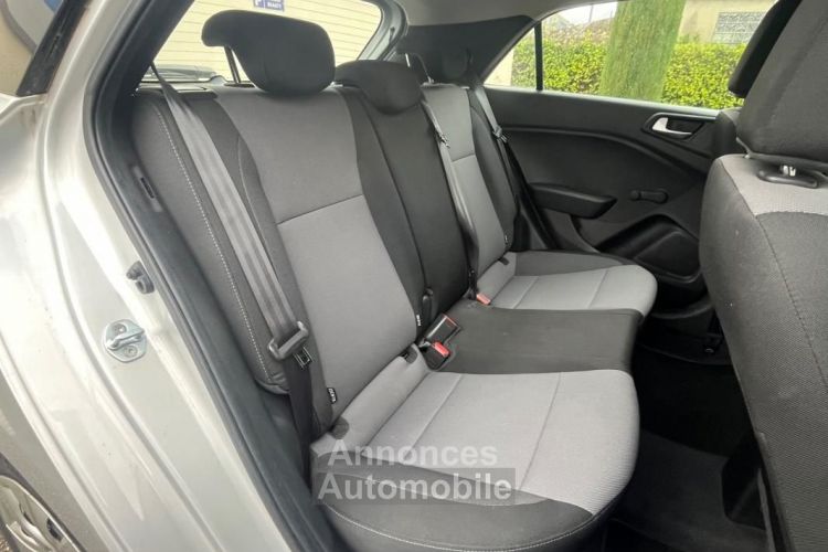 Hyundai i20 1.2 75CH CRIT'R 1 43500KLM -CLIM- IDEAL JEUNE PERMIS - <small></small> 10.990 € <small>TTC</small> - #13