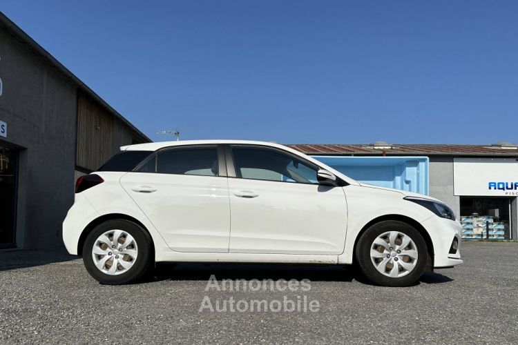 Hyundai i20 1.2 75ch Initia Euro6d-T EVAP - <small></small> 10.490 € <small>TTC</small> - #4