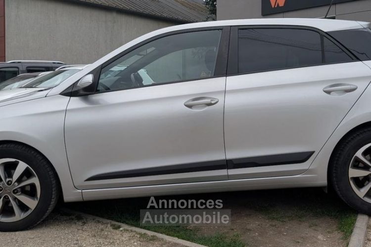 Hyundai i20 1.2 85 NAVI - <small></small> 10.990 € <small>TTC</small> - #3