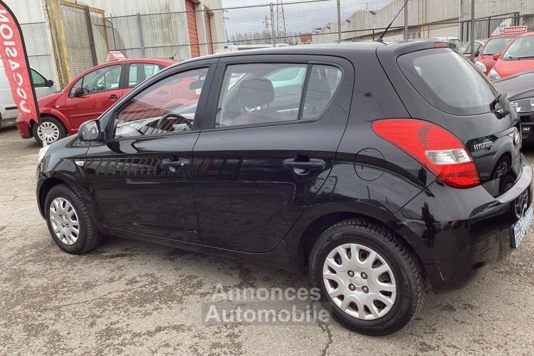 Hyundai i20 1.2 Classic - <small></small> 5.200 € <small>TTC</small> - #6