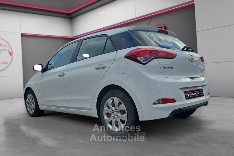 Hyundai i20 1.2 ESSENCE 84CH Intuitive GARANTIE 12 mois Faible consommation - <small></small> 9.689 € <small>TTC</small> - #5