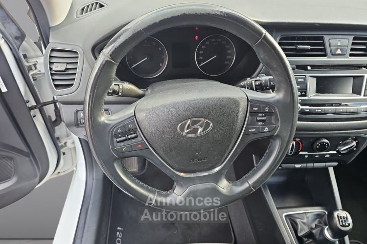 Hyundai i20 1.2 ESSENCE 84CH Intuitive GARANTIE 12 mois Faible consommation - <small></small> 9.689 € <small>TTC</small> - #8