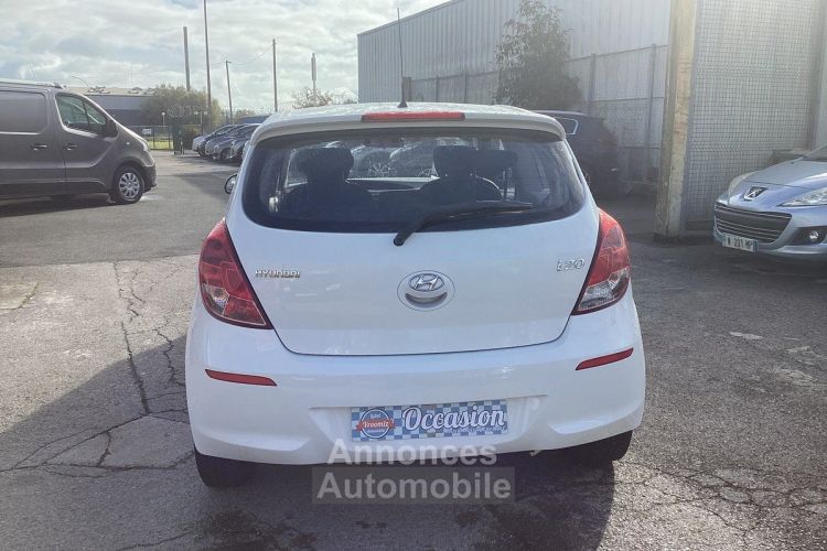 Hyundai i20 1.2 Star Edition - <small></small> 6.250 € <small>TTC</small> - #9