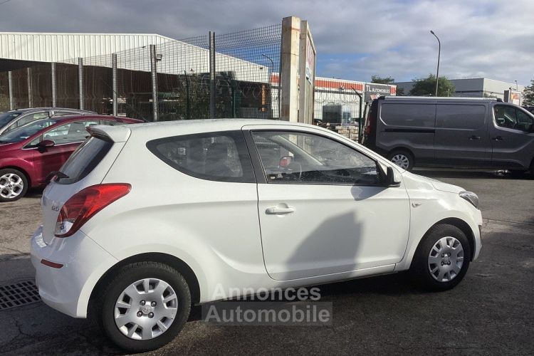 Hyundai i20 1.2 Star Edition - <small></small> 6.250 € <small>TTC</small> - #11