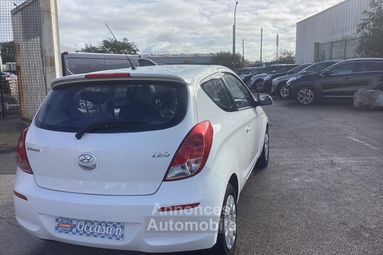 Hyundai i20 1.2 Star Edition - <small></small> 6.250 € <small>TTC</small> - #13