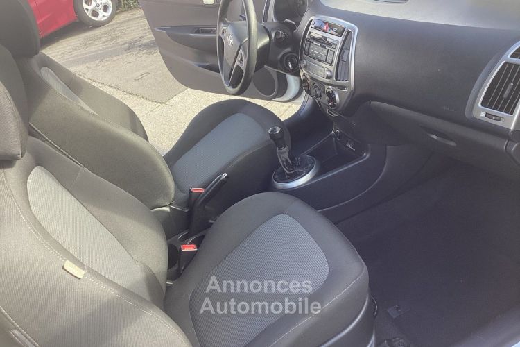 Hyundai i20 1.2 Star Edition - <small></small> 6.250 € <small>TTC</small> - #16