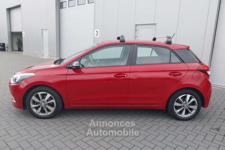 Hyundai i20 1.4 CRDi--GPS-CAMERA-BLUETOOTH-GARANTIE.12.MOIS- - <small></small> 8.990 € <small>TTC</small> - #4