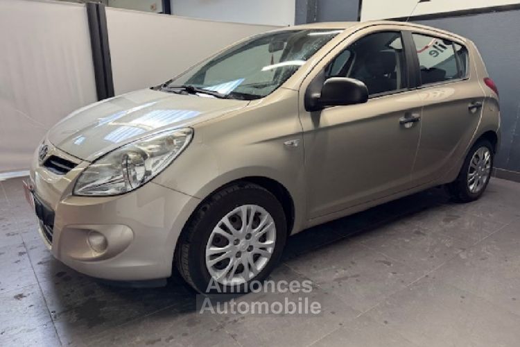 Hyundai i20 1.4 CRDi 90 CV 07/2011 - <small></small> 6.500 € <small>TTC</small> - #2