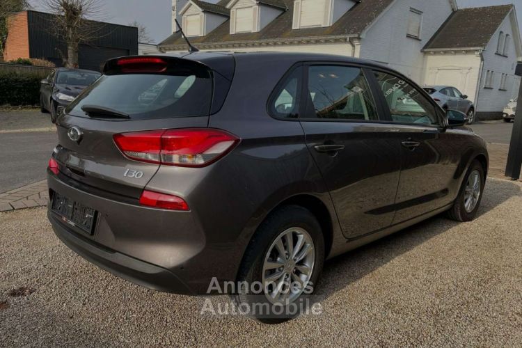 Hyundai i30 1.0 T-GDi 15-CLIMA-PDC-CRUISE-LED - <small></small> 10.990 € <small>TTC</small> - #4