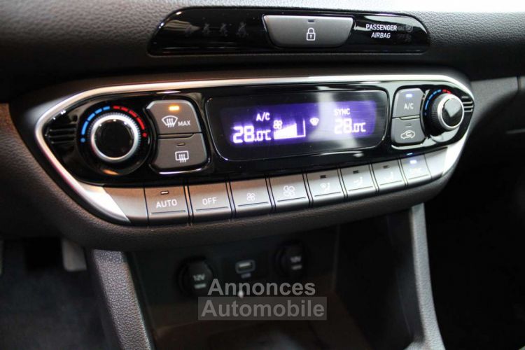 Hyundai i30 1.0T-GDi MHEV ~ LDW CarPlay Airco Stock Deal - <small></small> 15.990 € <small>TTC</small> - #17