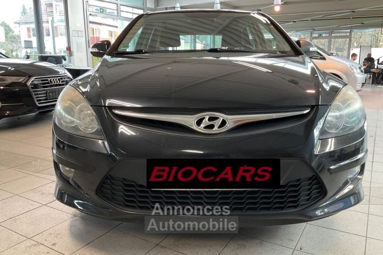 Hyundai i30 1.4 classic - <small></small> 5.750 € <small>TTC</small> - #2