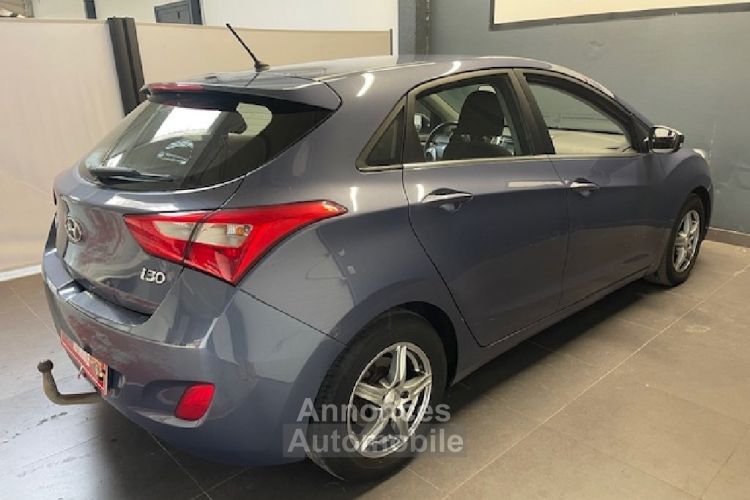 Hyundai i30 1.6 CRDi 110 CV 04/2012 - <small></small> 7.500 € <small>TTC</small> - #5