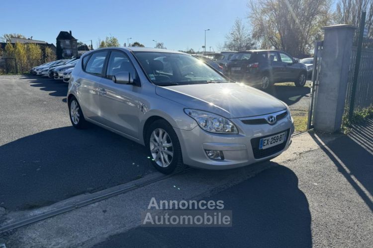 Hyundai i30 1.6 CRDi - 115 Clim + Radar AR + Attelage - <small></small> 5.990 € <small>TTC</small> - #7