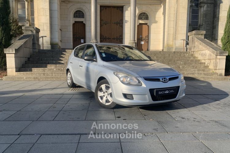 Hyundai i30 1.6 CRDi 90 Pack Confort ESP BVM6 - <small></small> 4.490 € <small>TTC</small> - #1