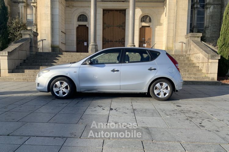 Hyundai i30 1.6 CRDi 90 Pack Confort ESP BVM6 - <small></small> 4.490 € <small>TTC</small> - #3