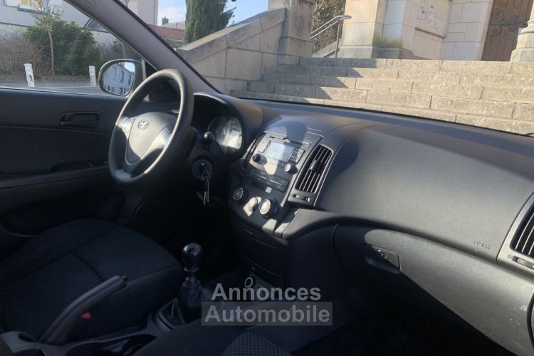 Hyundai i30 1.6 CRDi 90 Pack Confort ESP BVM6 - <small></small> 4.490 € <small>TTC</small> - #9