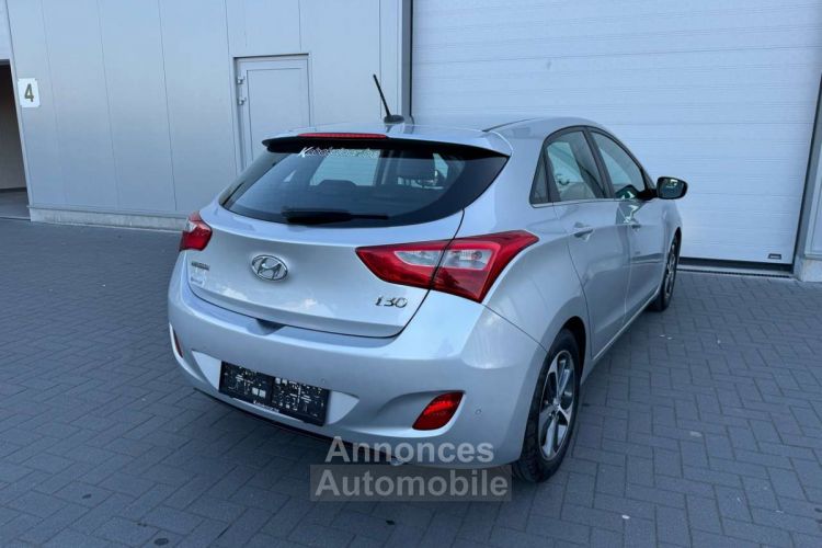 Hyundai i30 1.6 GDi Lounge -- CUIR GPS CAMERA - <small></small> 12.490 € <small>TTC</small> - #6