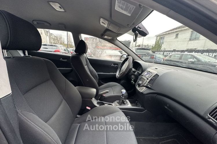 Hyundai i30 CW 1.6 CRDI115 PACK CONFORT - <small></small> 2.490 € <small>TTC</small> - #8