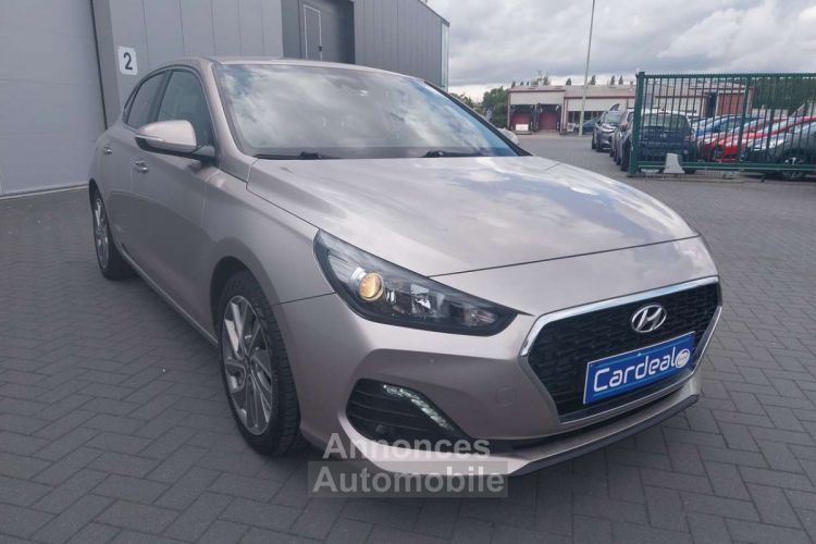 Hyundai i30 Fastback 1.0 T-CLIM-GPS-ANDROID-CAMERA-GARANTIE-- - <small></small> 12.750 € <small>TTC</small> - #1