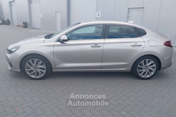 Hyundai i30 Fastback 1.0 T-CLIM-GPS-ANDROID-CAMERA-GARANTIE-- - <small></small> 12.750 € <small>TTC</small> - #4