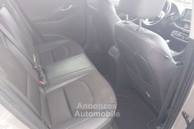 Hyundai i30 Fastback 1.0 T-CLIM-GPS-ANDROID-CAMERA-GARANTIE-- - <small></small> 12.750 € <small>TTC</small> - #10