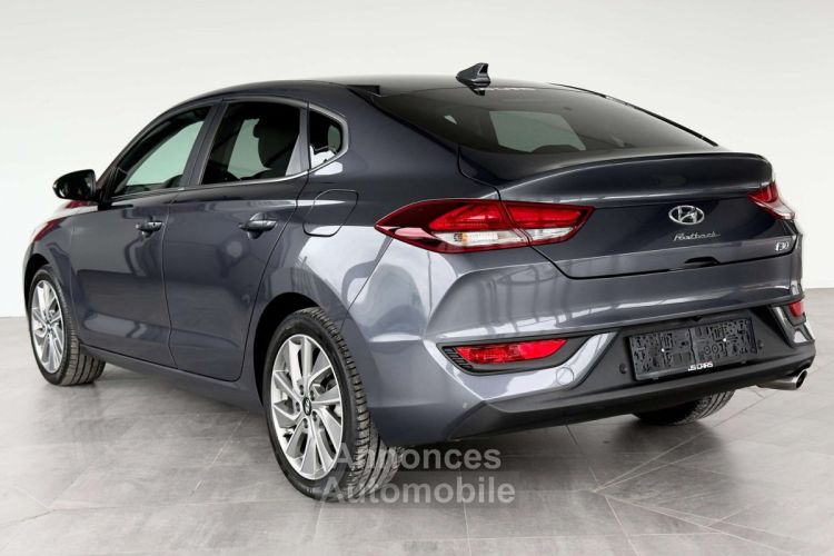 Hyundai i30 Fastback 1.0 T-GDi SPORT 1ERPRO GPS CAMERA PDC TVA - <small></small> 16.990 € <small>TTC</small> - #4