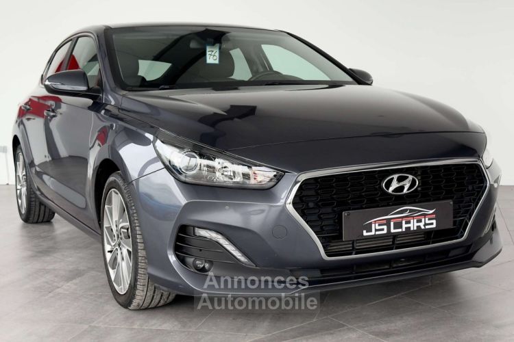 Hyundai i30 Fastback 1.0 T-GDi SPORT 1ERPRO GPS CAMERA PDC TVA - <small></small> 16.990 € <small>TTC</small> - #9