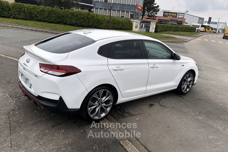 Hyundai i30 Fastback Berline 1.4 T-GDI 140 DCT-7 FASTBACK LINE 11659HT GARANTIE 12 MOIS TBEG - <small></small> 13.990 € <small>TTC</small> - #6