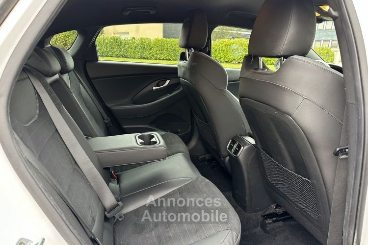 Hyundai i30 Fastback Berline 1.4 T-GDI 140 DCT-7 FASTBACK LINE 11659HT GARANTIE 12 MOIS TBEG - <small></small> 13.990 € <small>TTC</small> - #12