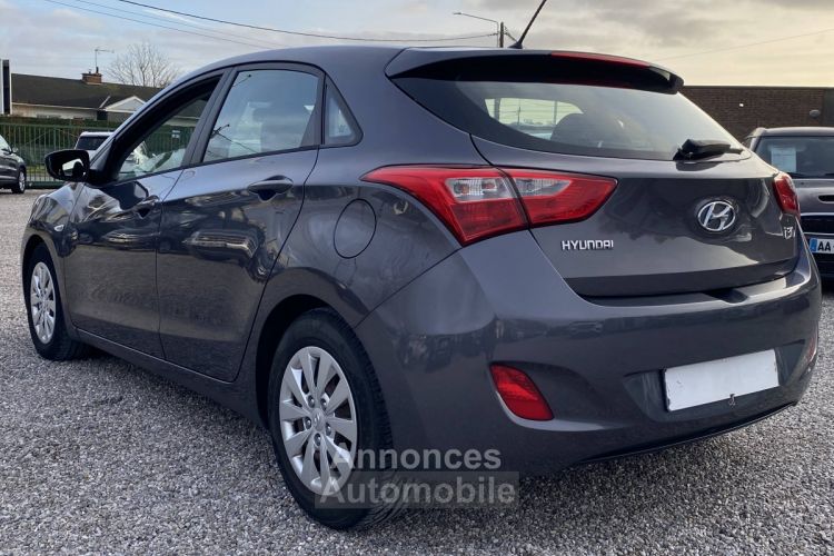 Hyundai i30 II 1.4 CRDi 90ch Initia - <small></small> 7.500 € <small>TTC</small> - #5