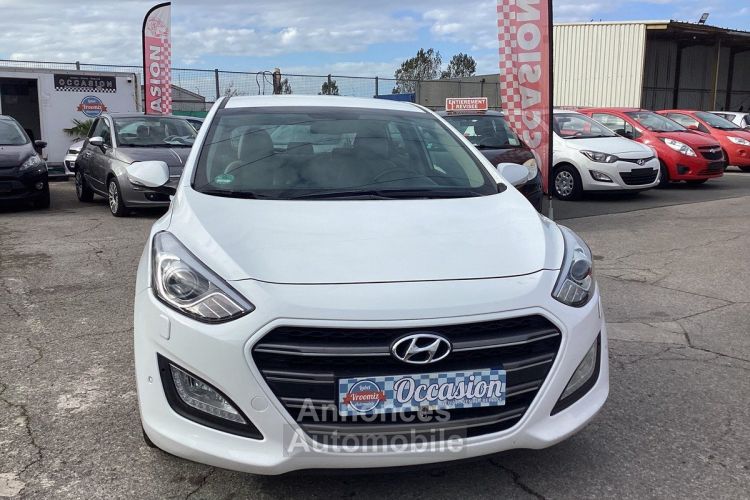 Hyundai i30 SW 1.6 CRDi Premium blue - <small></small> 9.900 € <small>TTC</small> - #2