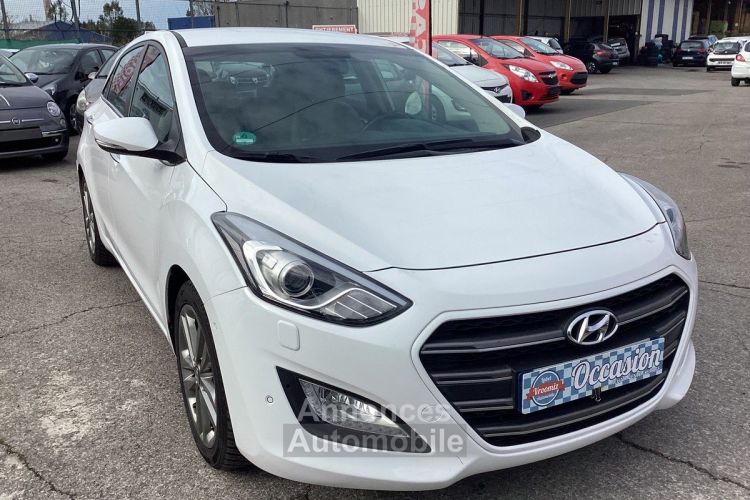 Hyundai i30 SW 1.6 CRDi Premium blue - <small></small> 9.900 € <small>TTC</small> - #4