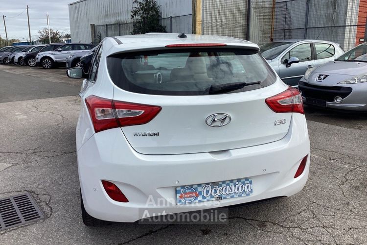 Hyundai i30 SW 1.6 CRDi Premium blue - <small></small> 9.900 € <small>TTC</small> - #7