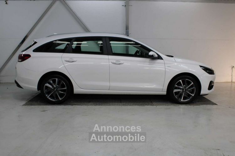 Hyundai i30 W 1.0 T-GDi MHEV ~ 48V Automaat Navi Full - <small></small> 19.990 € <small>TTC</small> - #3