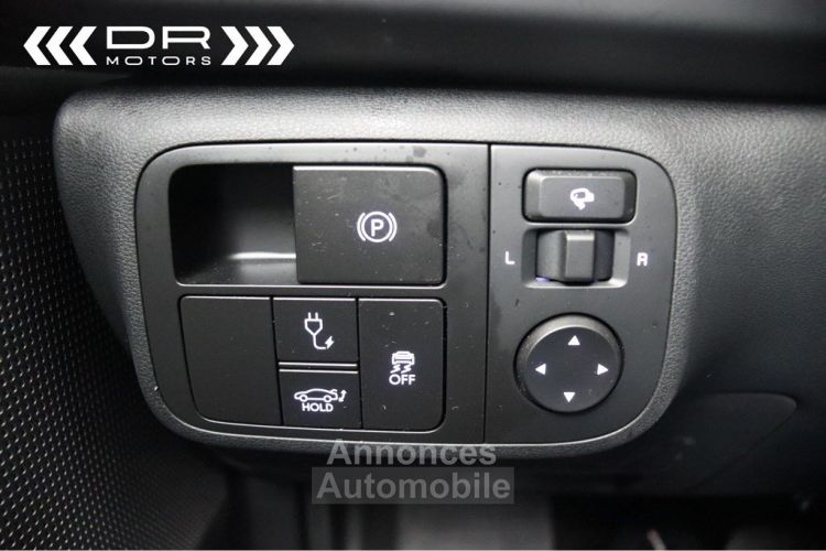 Hyundai Ioniq 6 IONIQ6 - NAVI KEYLESS SFEERVERLICHTING - <small></small> 32.995 € <small>TTC</small> - #33