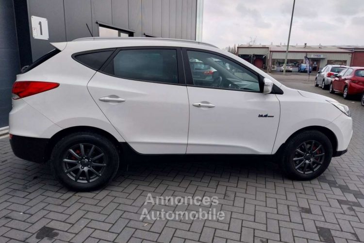 Hyundai ix35 1.6i 2WD Lounge-CLIM-GPS-BLEUTOOTH-GARANTIE.12.M- - <small></small> 9.490 € <small>TTC</small> - #8