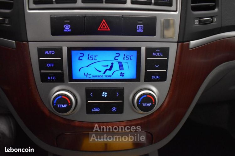 Hyundai Santa Fe 2.2 CRDI 155 CH EURO-2008 4WD 1ERE MAIN FRANCAISE SUIVI GARANTIE 6 A 60 MOIS - <small></small> 5.490 € <small>TTC</small> - #15