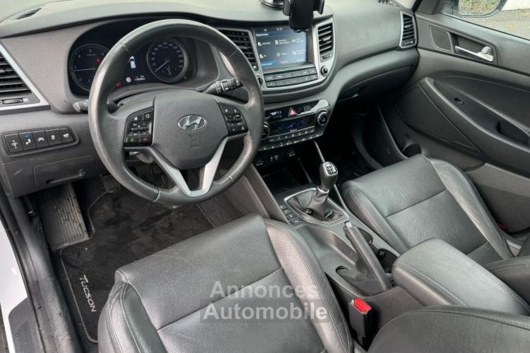 Hyundai Tucson 2.0 CRDI 135 4x4 EXECUTIVE TOIT OUVRANT PANO - <small></small> 16.490 € <small>TTC</small> - #11