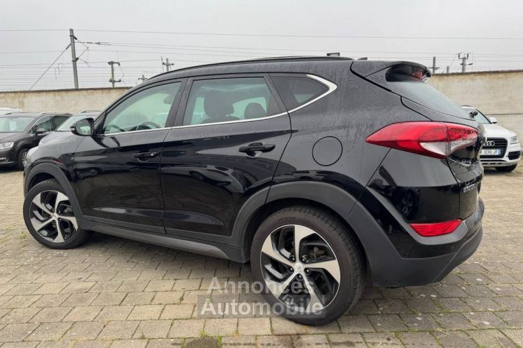 Hyundai Tucson II 1.7 CRDI 141ch Creative 2WD DCT-7 - <small></small> 18.990 € <small>TTC</small> - #3