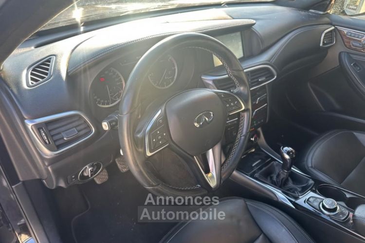 Infiniti Q30 1.5 D 110CH PREMIUM TECH - <small></small> 11.490 € <small>TTC</small> - #13